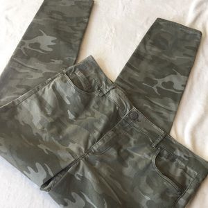 Loft Camo Jean Style Pants